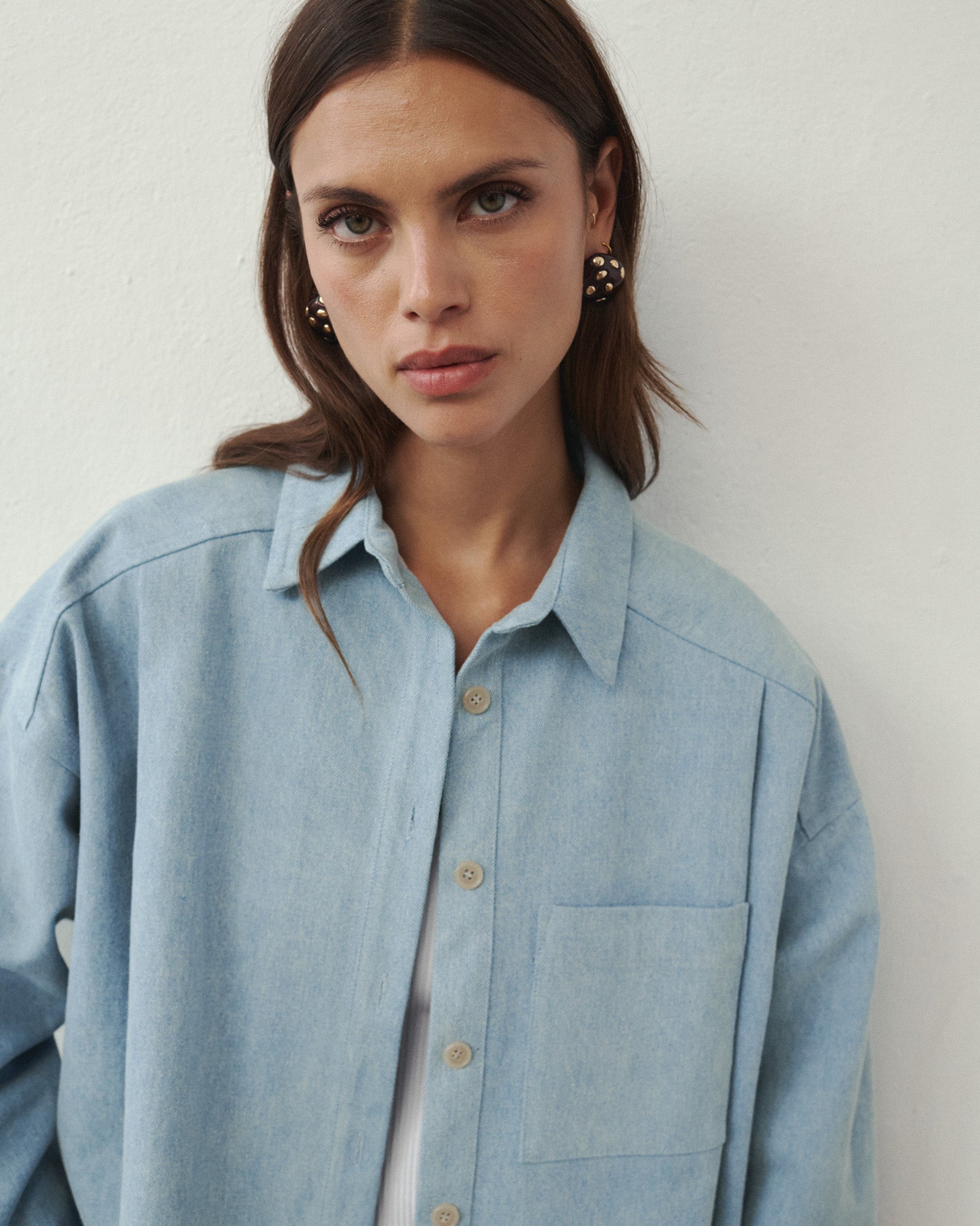 HOLLY ÜBERGRÖSSE JEANS-HEMD HELLBLAU