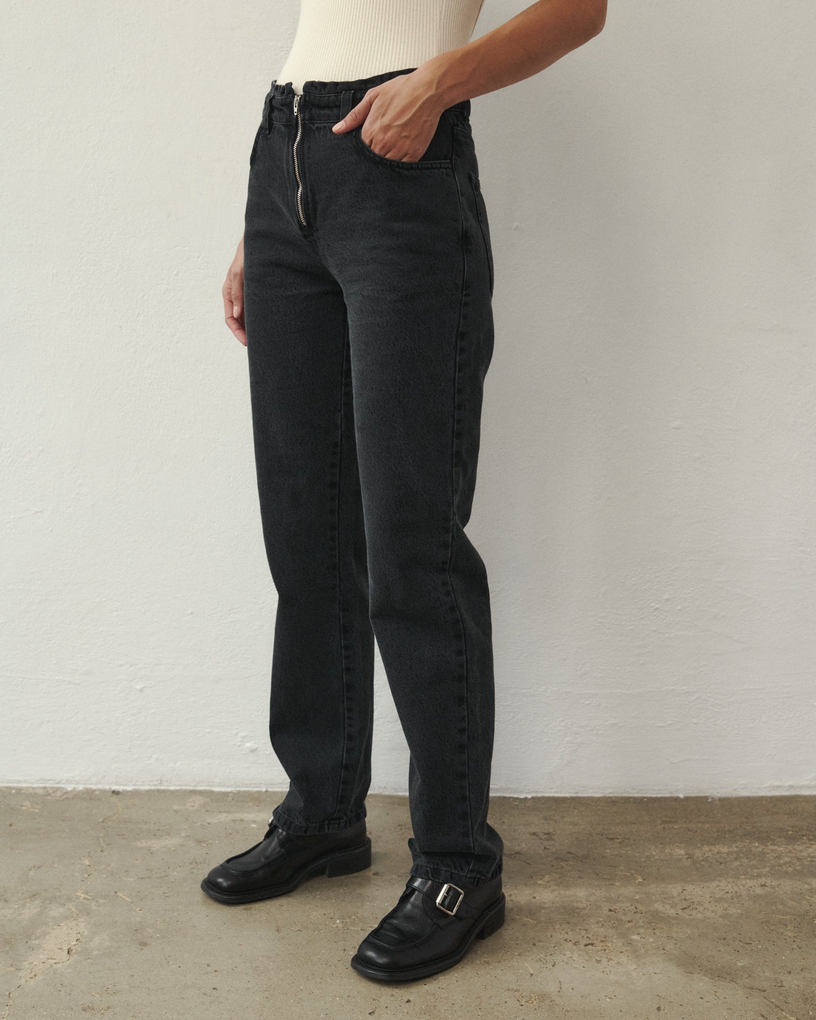 AYLA JEANS GRAPHITE