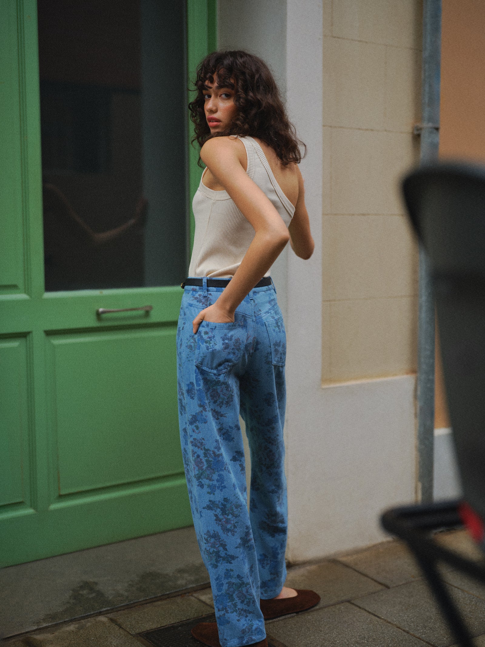 JEANSY LOTUS FLORES PRINT