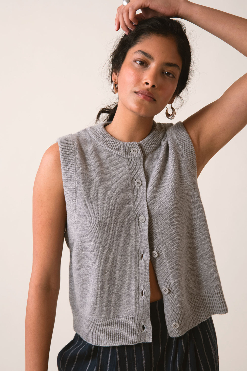 JEN VEST GREY