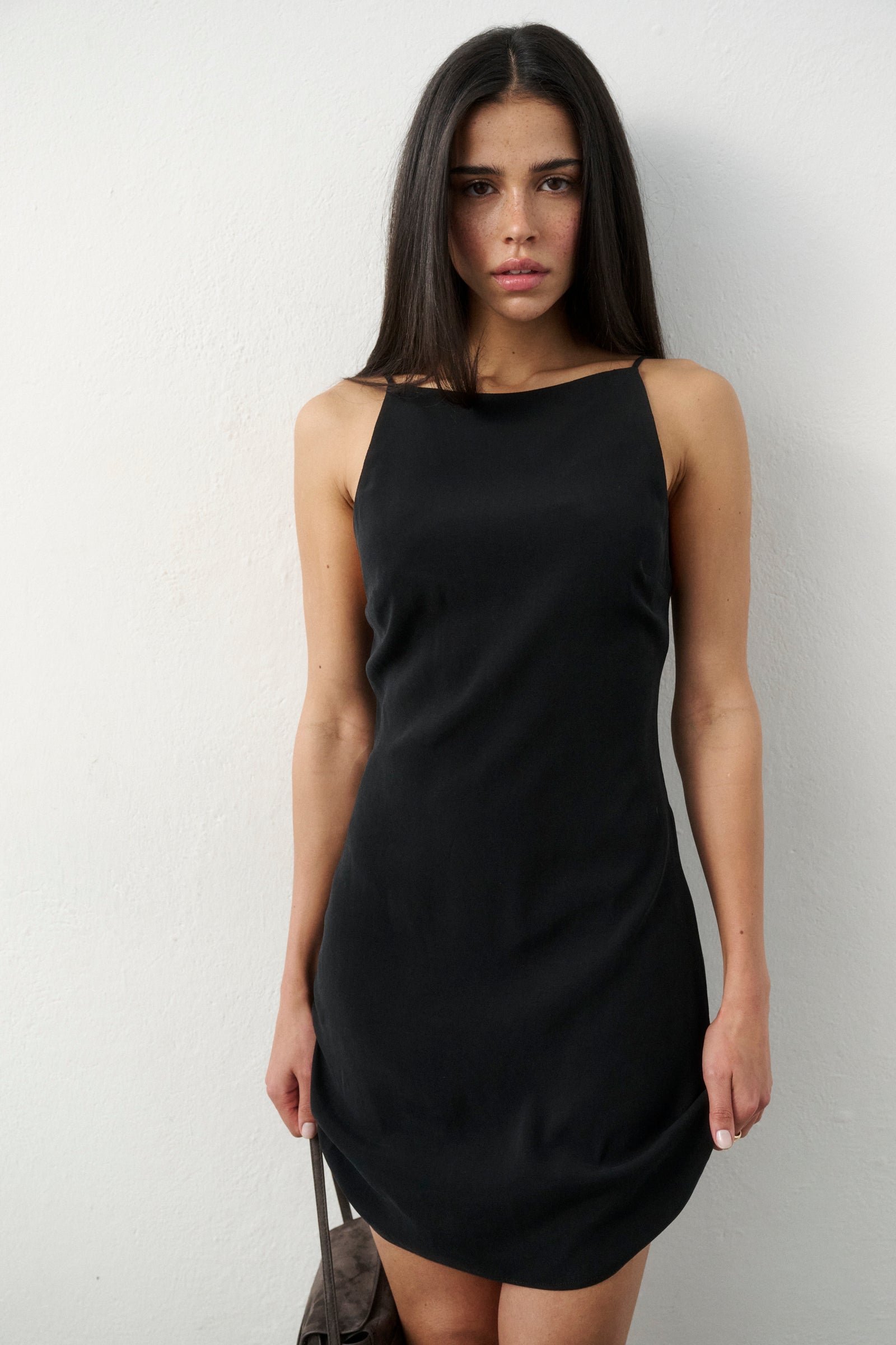 COURT KLEID SCHWARZ
