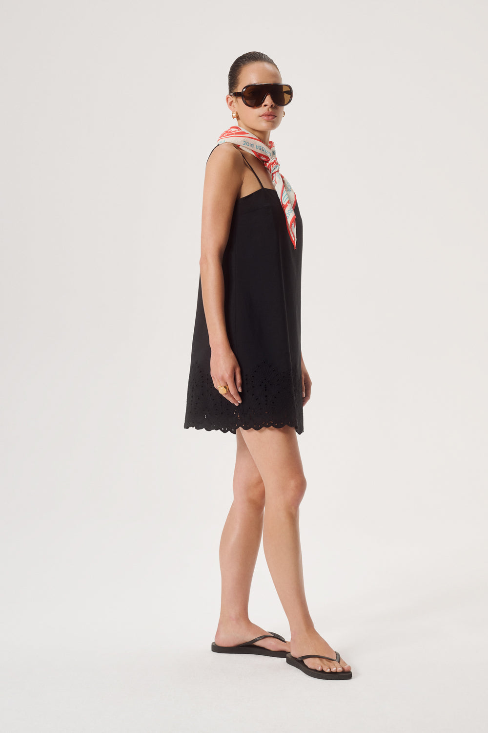PICO KLEID SCHWARZ