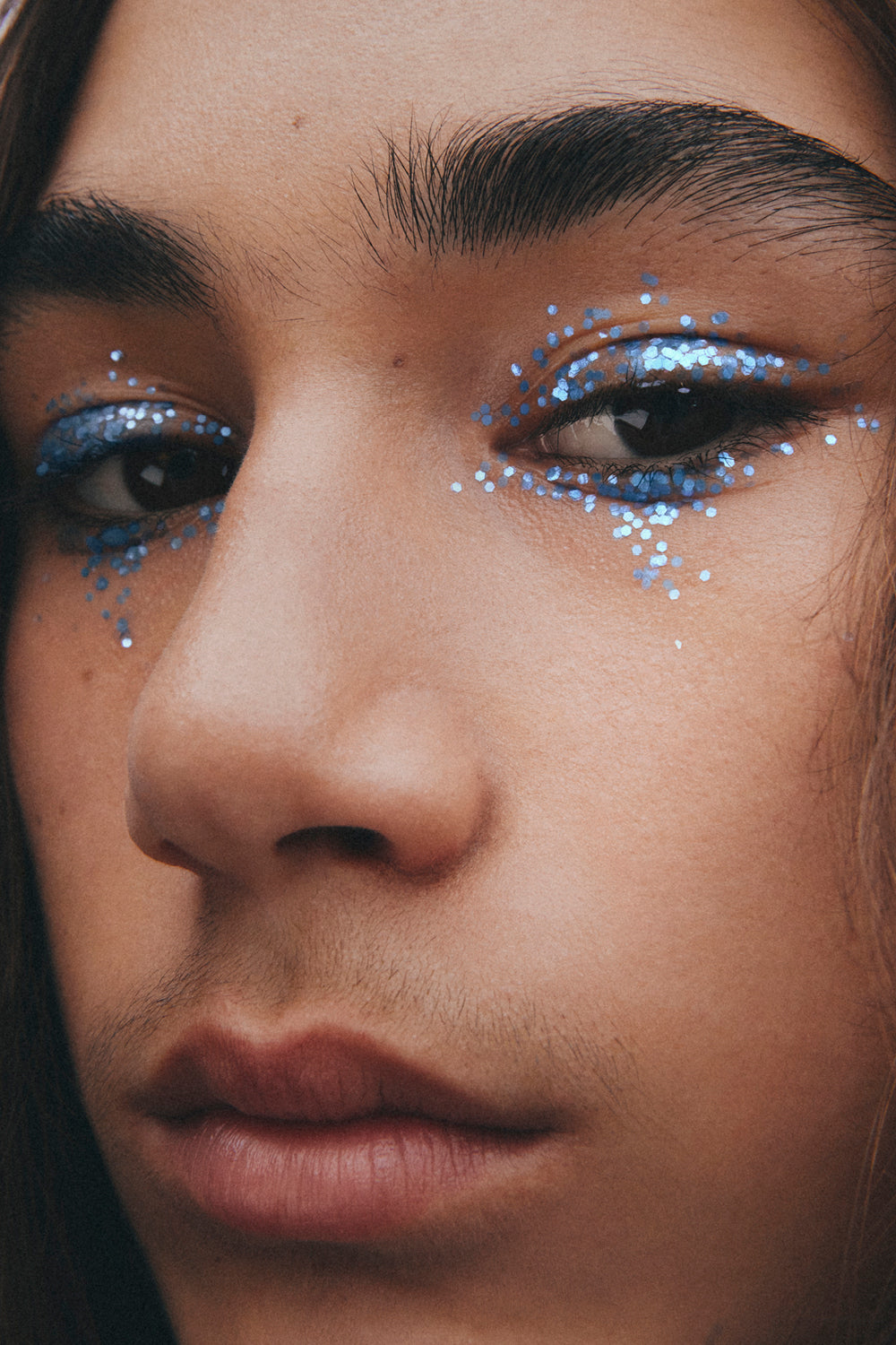 Submission beauty glitter blue